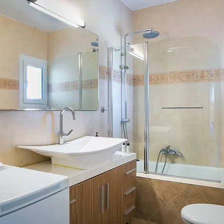 Athinais Lak Villa