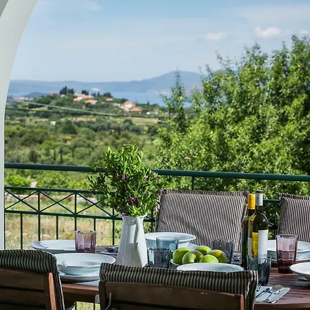 Athinais Lak וילה *