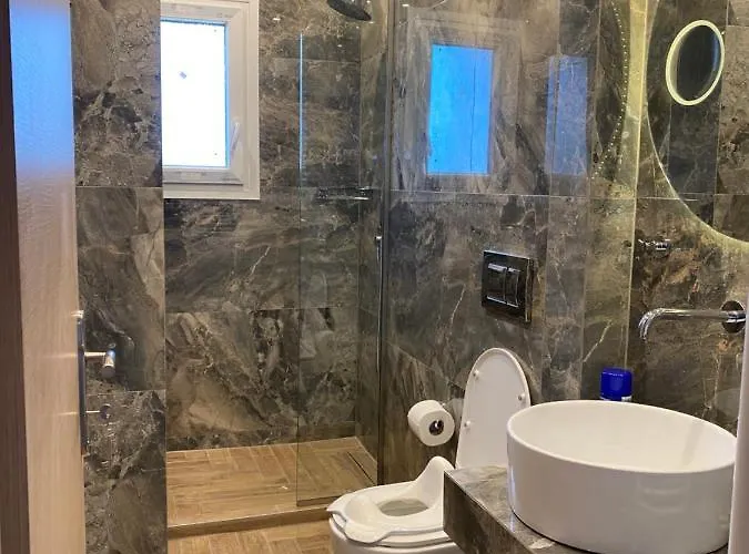 Villa Athinais Lak *